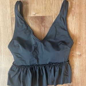 Kortni Jeane V-Neck Top - Small